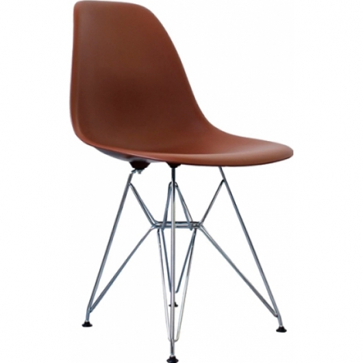 Стул Eames Brown коричневого цвета в аренду
