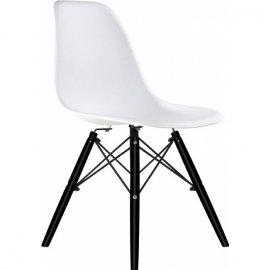 Стул Eames Style Black & White белого цвета в аренду